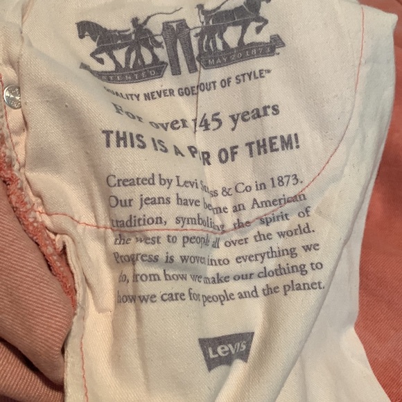 Levi’s 511 Slim NWT pink patterned jeans. 85% cotton size 38x32 gorgeous! - Picture 8 of 9